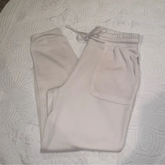 Rae Dunn womens off white jogger sweatpants with pockets and drawstring tie - Picture 1 of 9